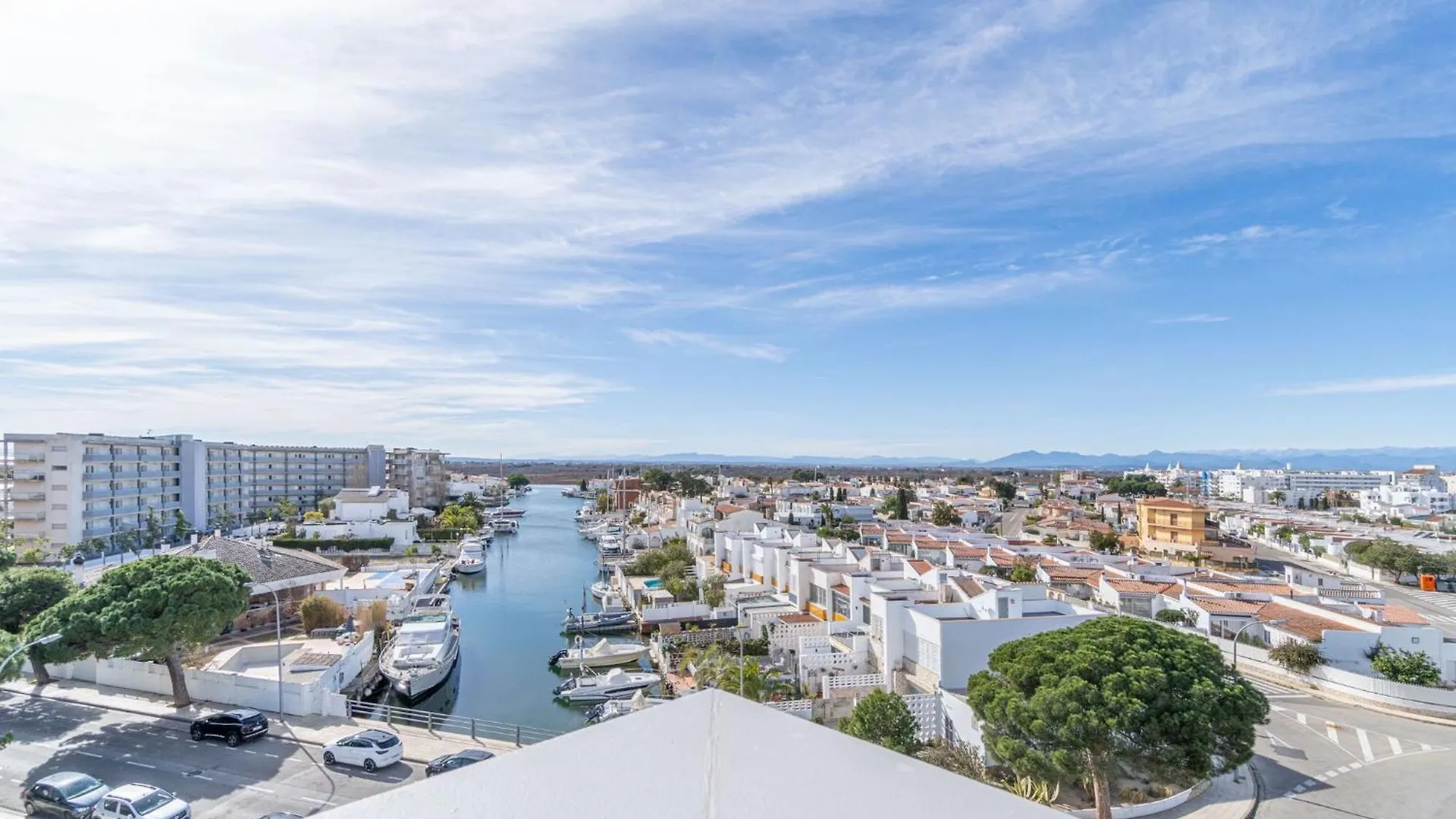 Milenial Immo Vigata - Maravilloso Duplex Con Vistas Panoramicas A Los Canales Y Piscina Rosas Apartamento